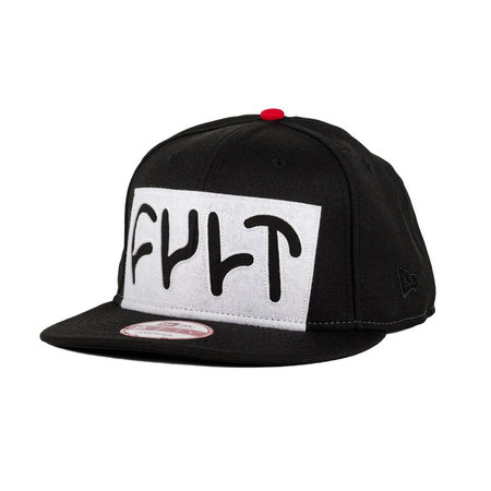 Cult New Era Snap Back (black)