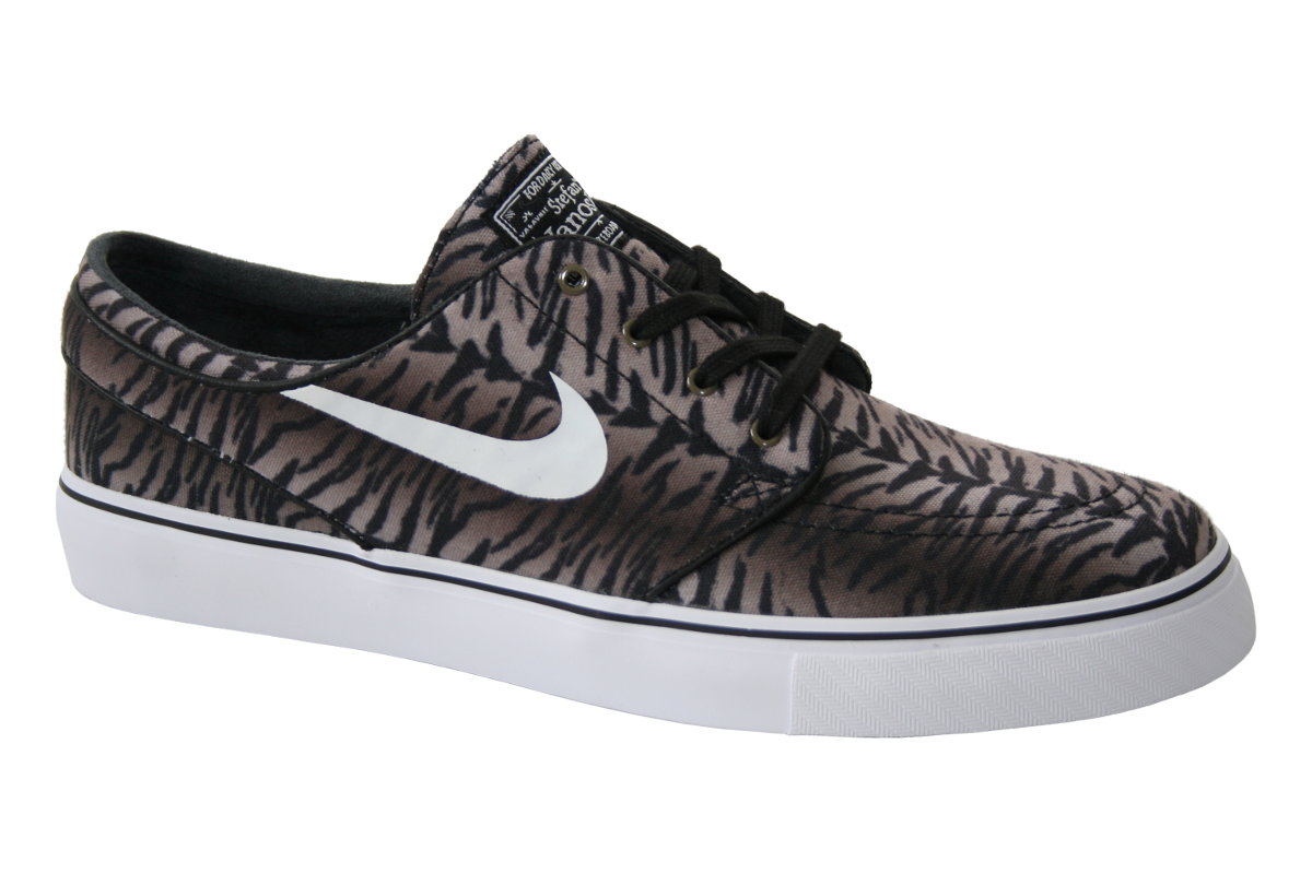 zoom stefan janoski cnvs