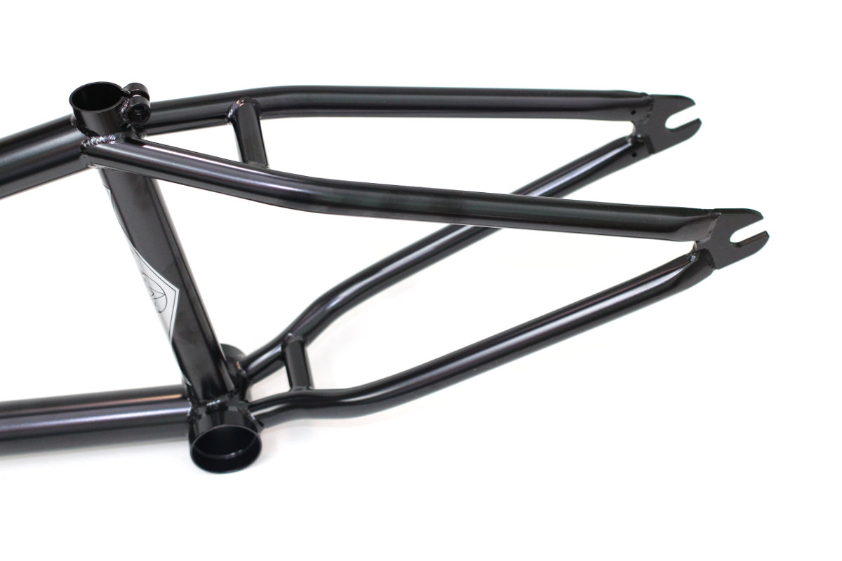 stranger crux v2 frame